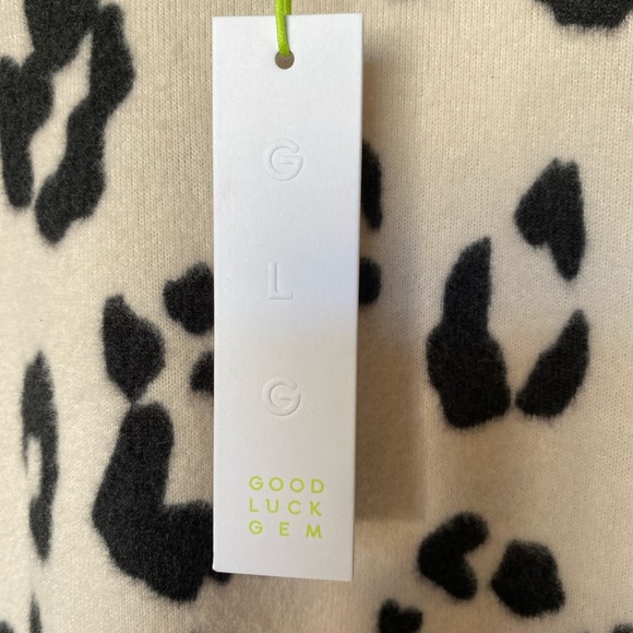 🔥NWT $39 Good Luck Gem long sleeve pink cheetah print top SOFT womens Small - Picture 2 of 7